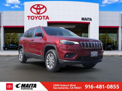 Used 2019 Jeep Cherokee Latitude Plus w/ Comfort/Convenience Group