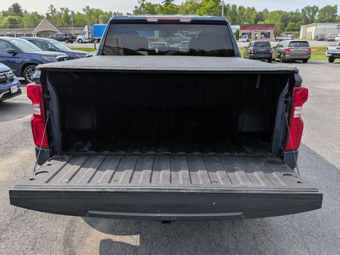 Used 2022 Chevrolet Silverado 1500 RST w/ Z71 Off-Road Package AWD/4WD image 10