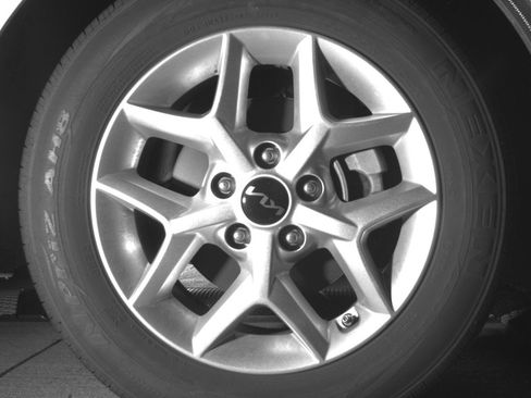 Used 2025 Kia Soul LX w/ LX Technology Package FWD image 13