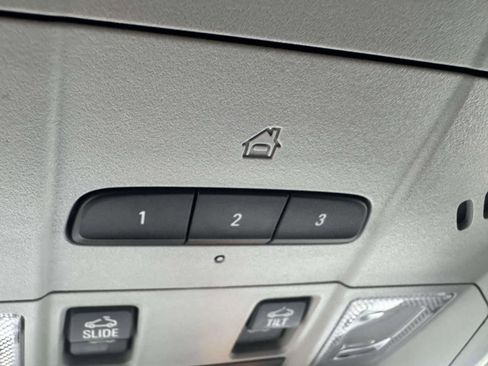 Used 2021 GMC Acadia AT4 w/ Technology Package image 33