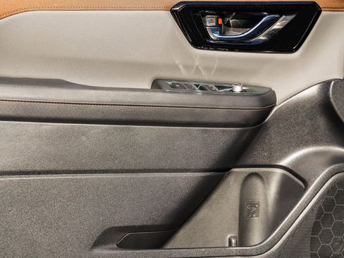 Certified 2025 Subaru Forester Sport image 20