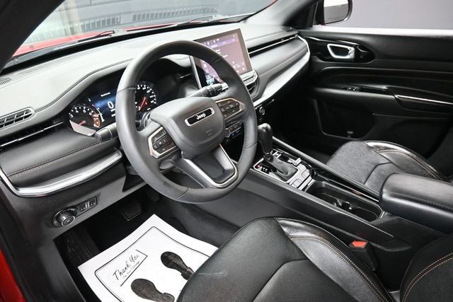 Used 2023 Jeep Compass Limited AWD/4WD image 19