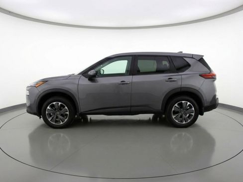 Used 2025 Nissan Rogue SV image 5