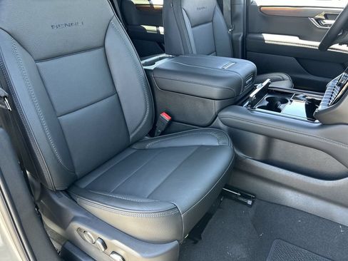 New 2026 GMC Yukon Denali w/ Denali Reserve Package AWD/4WD image 29