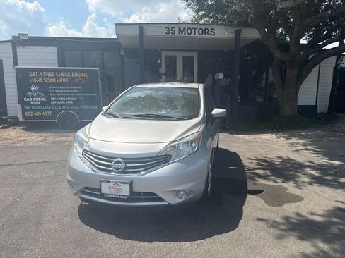 Used 2016 Nissan Versa Note SV image 1