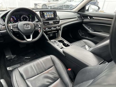 Used 2019 Honda Accord Touring image 10
