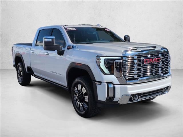 Used 2025 GMC Sierra 3500 Denali w/ Denali Reserve Package AWD/4WD image 3