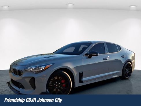 Used 2023 Kia Stinger GT2 image 1