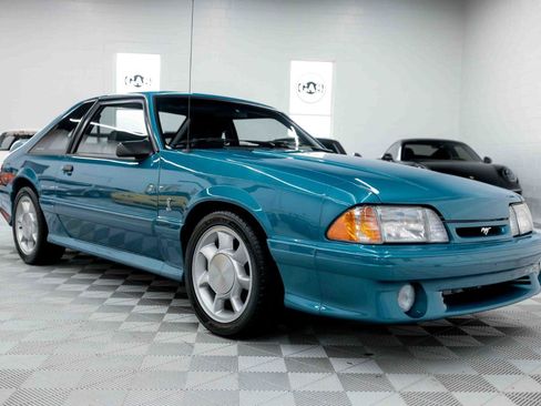 Used 1993 Ford Mustang Cobra RWD image 5