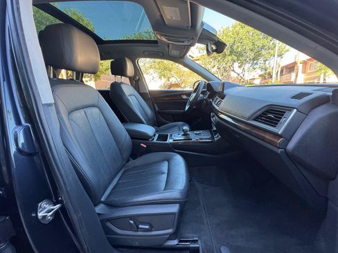 Used 2019 Audi Q5 2.0T Premium AWD/4WD image 31