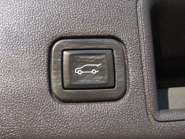 Used 2019 GMC Terrain SLE w/ Driver Convenience Package AWD/4WD image 30