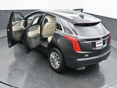 Used 2018 Cadillac XT5 Luxury w/ Driver Awareness Package image 59