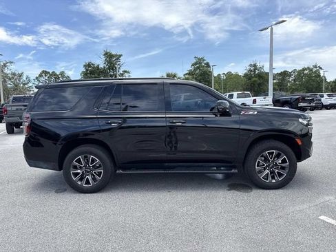 Used 2023 Chevrolet Tahoe Z71 w/ Luxury Package AWD/4WD image 2