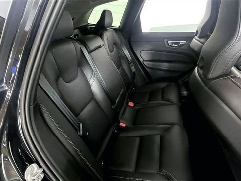 Used 2024 Volvo XC60 B5 Ultimate AWD/4WD image 27