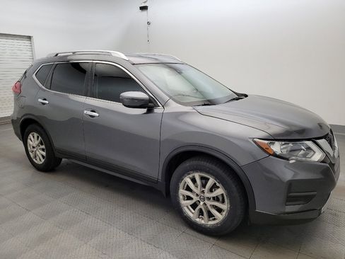 Used 2019 Nissan Rogue SV FWD image 11