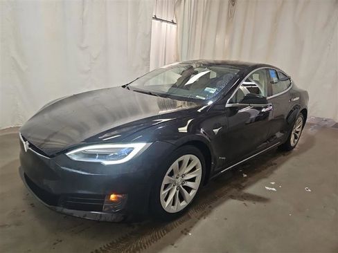 Used 2017 Tesla Model S 75D image 2