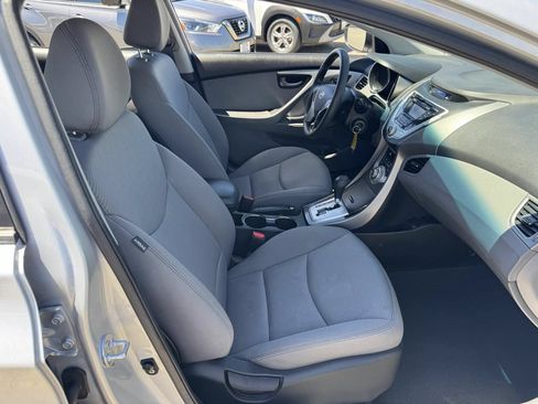 Used 2012 Hyundai Elantra GLS w/ Preferred Pkg 3 FWD image 12