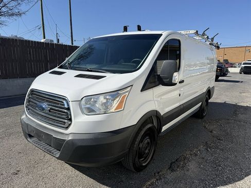Used 2017 Ford Transit 250 130 Low Roof image 28