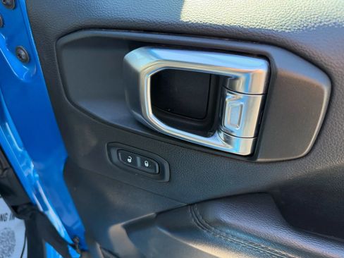 Used 2021 Jeep Wrangler Unlimited Sahara image 16