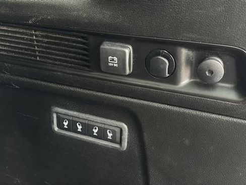 Used 2023 Jeep Wagoneer L Series II AWD/4WD image 34