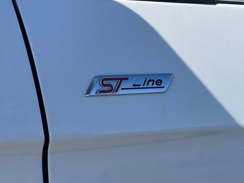 Used 2023 Ford Edge ST-Line w/ Class II Trailer Tow Package image 30