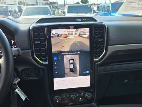 Used 2025 Ford Ranger XLT image 14