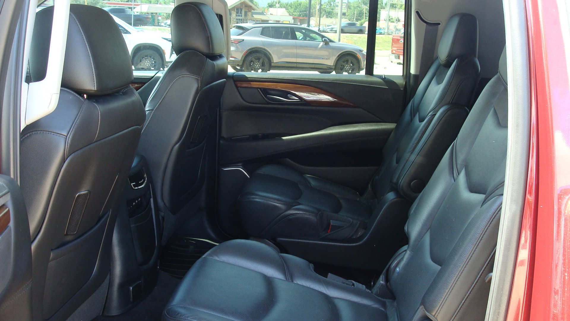 Used 2020 Cadillac Escalade ESV Premium Luxury AWD/4WD image 7