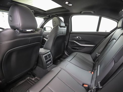 New 2026 BMW 330i xDrive Sedan w/ M Sport Package AWD/4WD image 21