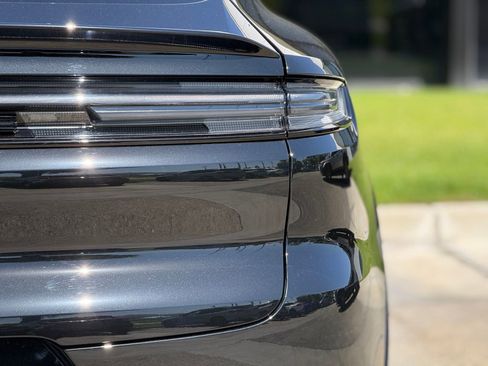 Used 2025 Porsche Cayenne GTS image 15