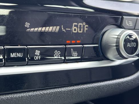Used 2019 BMW 540i xDrive w/ M Sport Package AWD/4WD image 41