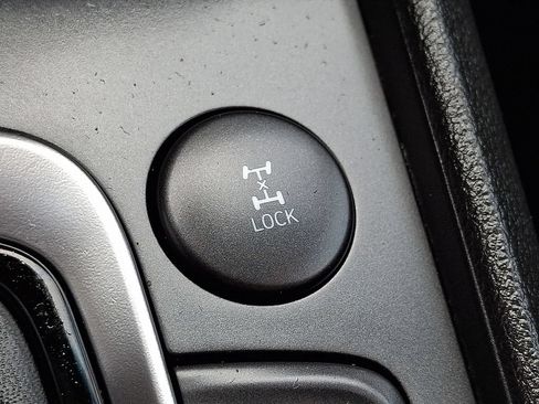 Used 2023 Hyundai Kona SEL AWD/4WD image 29