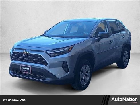 Certified 2025 Toyota RAV4 LE image 1