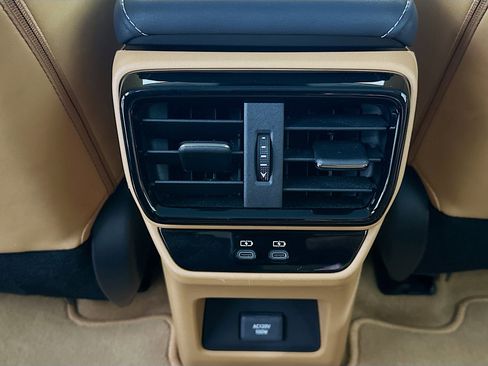 Used 2023 Lexus RZ 450e Premium w/ Technology Package image 29