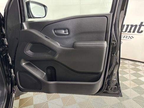 Used 2022 Nissan Frontier S w/ Technology Package image 27