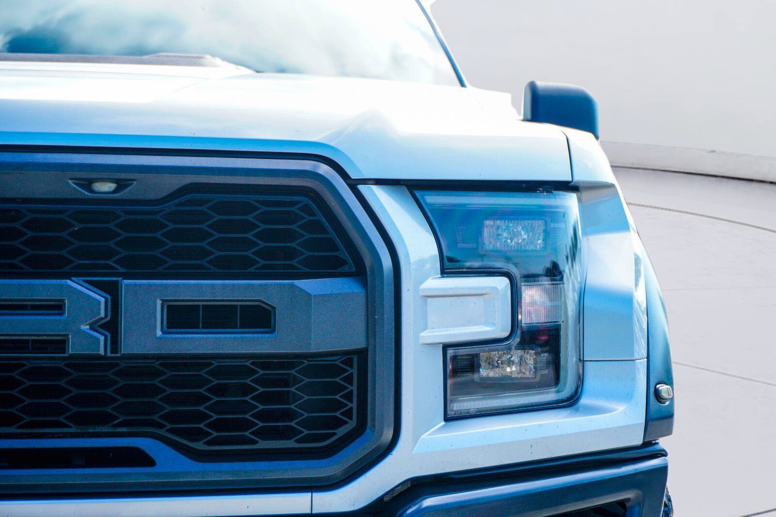 Used 2018 Ford F150 Raptor AWD/4WD image 6