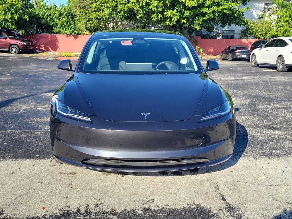 Used 2025 Tesla Model 3 RWD image 2