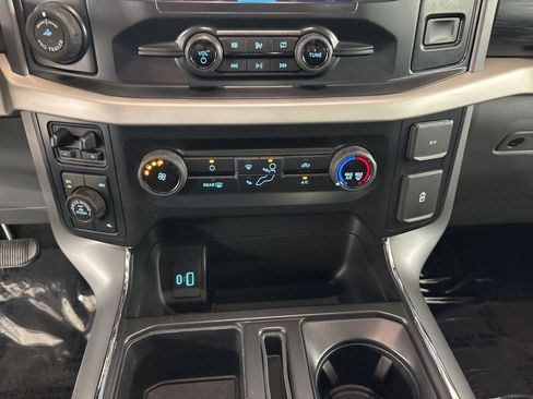 Used 2021 Ford F150 XLT w/ Trailer Tow Package image 19