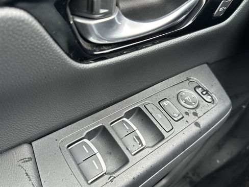 Used 2023 Honda CR-V EX-L image 32