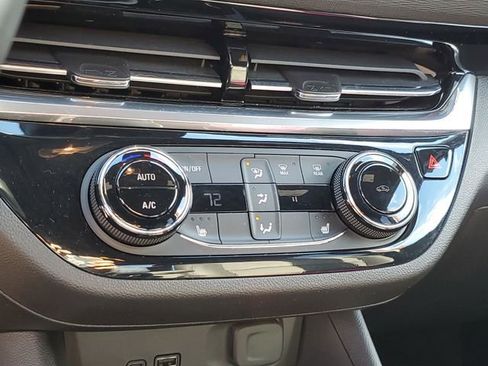 Certified 2024 Buick Envista Sport Touring w/ Convenience I Package image 27