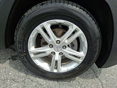 Used 2021 GMC Terrain SLE w/ Driver Convenience Package AWD/4WD image 8