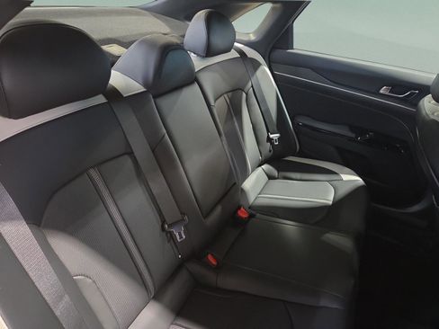Used 2026 Kia K5 GT-Line image 33