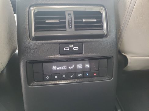 Used 2024 MAZDA CX-90 Plug-In Hybrid w/ Preferred image 38