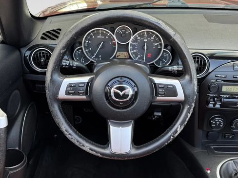 Used 2008 MAZDA MX-5 Miata Grand Touring w/ Premium Pkg RWD image 22