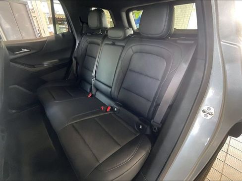 Used 2025 Chevrolet Equinox LT w/ Convenience Package II FWD image 14