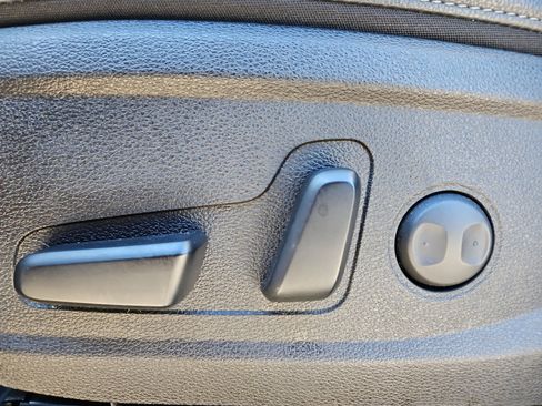 Used 2022 Kia Telluride EX w/ Towing Package image 21