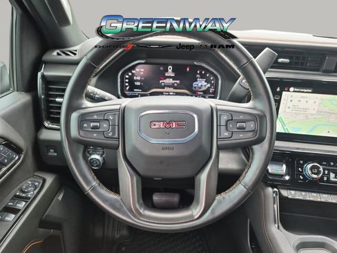 Used 2025 GMC Sierra 2500 AT4 w/ AT4 Premium Plus Package AWD/4WD image 10