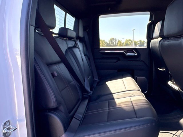 Used 2024 Chevrolet Silverado 2500 High Country w/ High Country Premium Package AWD/4WD image 25