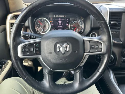 Used 2020 RAM 1500 Big Horn AWD/4WD image 14