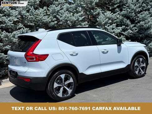 Used 2026 Volvo XC40 B5 Plus AWD/4WD image 9