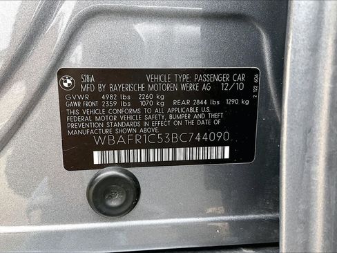 Used 2011 BMW 528i Sedan RWD image 33